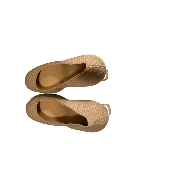 Talbots Beige Light Brown Snake Skin Embossed Chunky heel Pumps Career Size 8 M - Picture 8 of 11